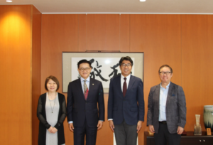【報告】韓国・漢陽大学総長一行とともに、武雄市長表敬訪問を行いました